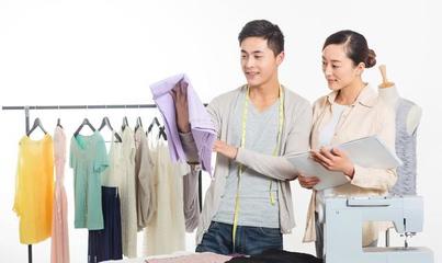 服裝流水線車工告訴你 買衣服只看牌子，那你就OUT啦